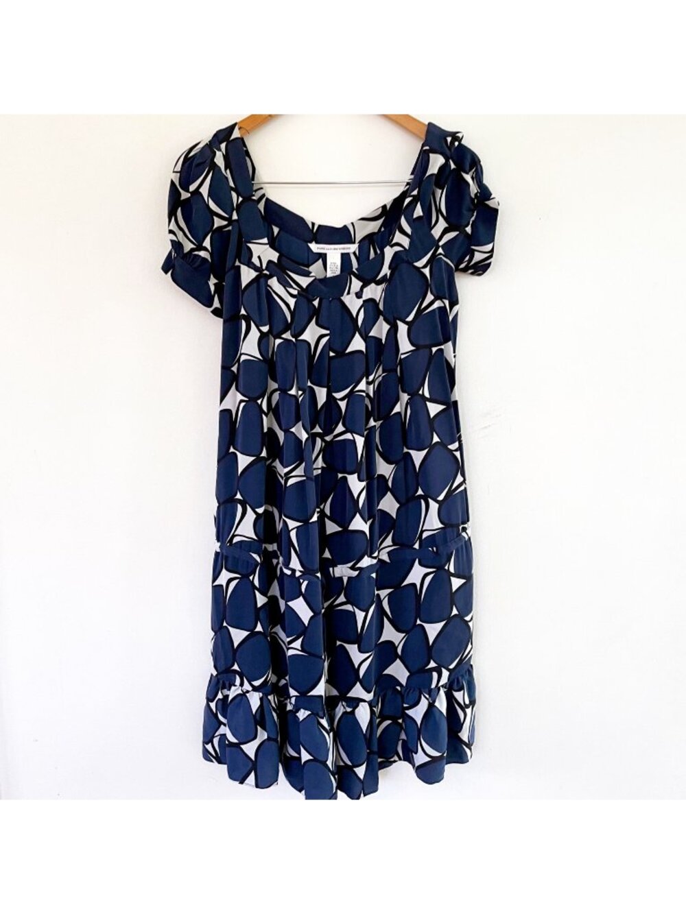 Diane von Furstenberg Silk Drop Waist Dress, Size 4